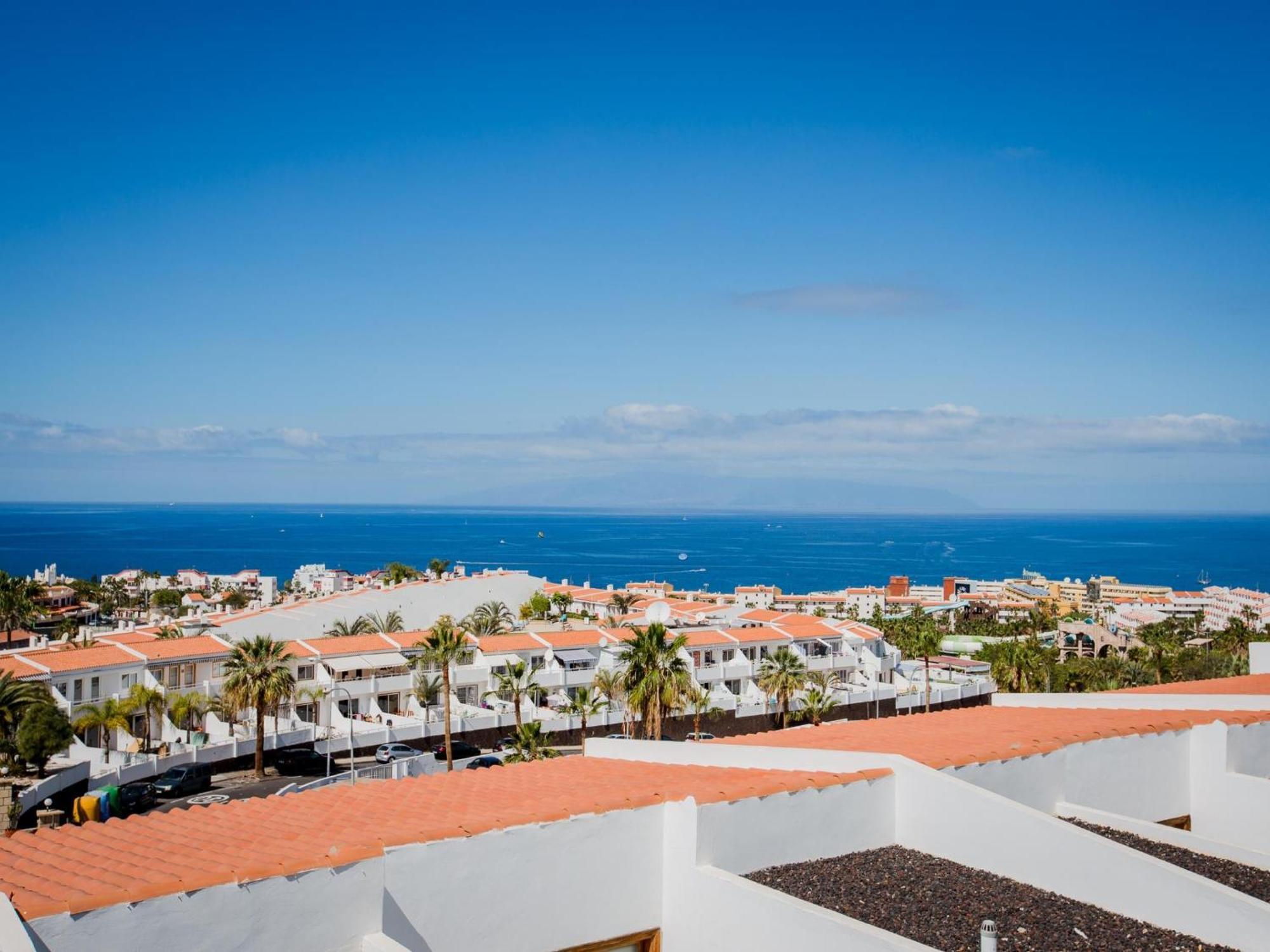 Apartment 3 Island Village With Wi Fi And Pool Costa Adeje (Tenerife)