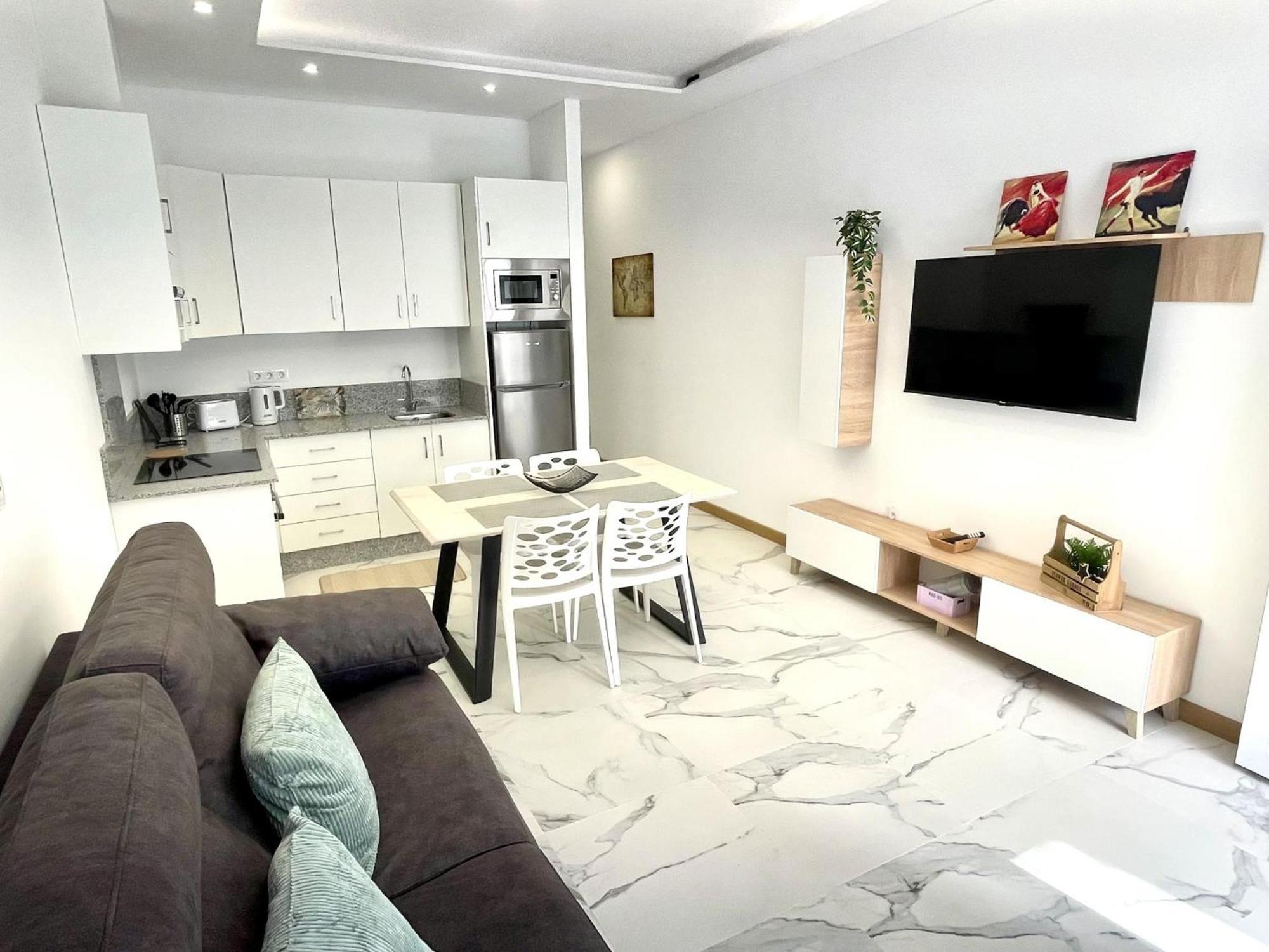 Apartment 3 Island Village With Wi Fi And Pool